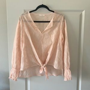 Pastel pink blouse🌸